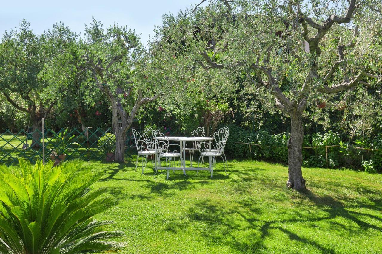 Villa Aurora-Holiday Home Apt 2 Bardolino Ngoại thất bức ảnh