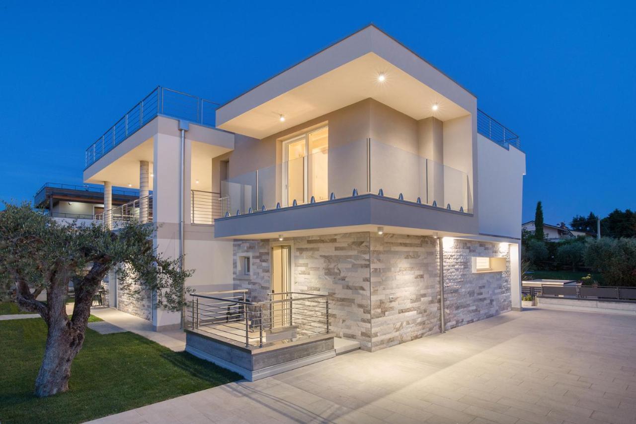 Villa Aurora-Holiday Home Apt 2 Bardolino Ngoại thất bức ảnh